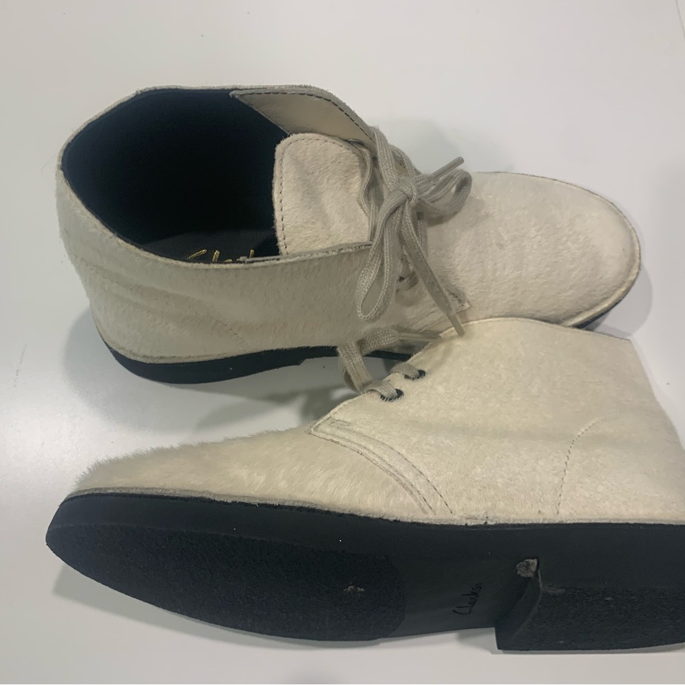 Clarks women’s desert boot 6  Cream Casual Shoes